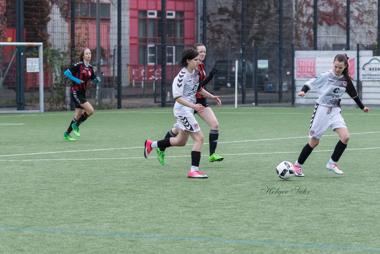 Bild 204 - B-Juniorinnen FC St.Pauli . Braedstrup IF : Ergebnis: 4:1